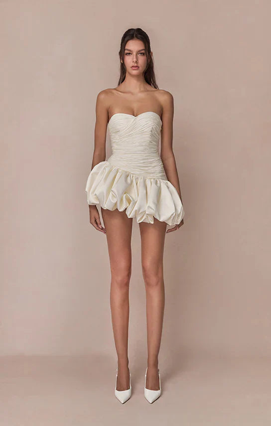 Alia | Robe de cocktail mini drapée bustier ballon pour femme