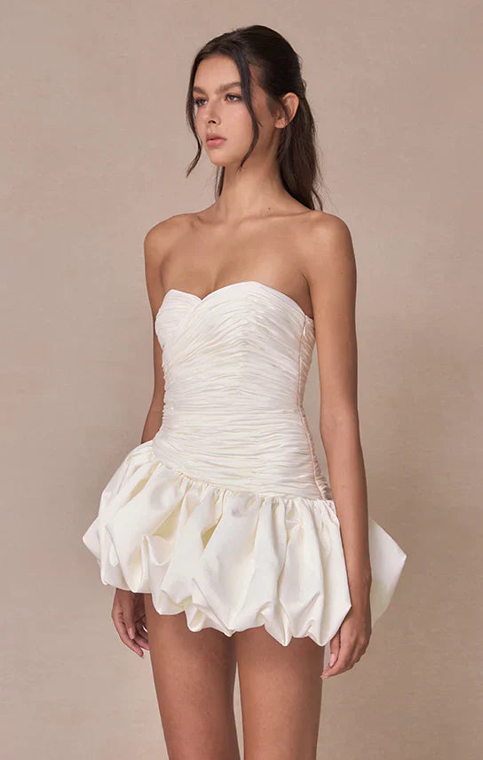 Alia | Robe de cocktail mini drapée bustier ballon pour femme