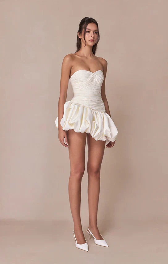 Alia | Robe de cocktail mini drapée bustier ballon pour femme